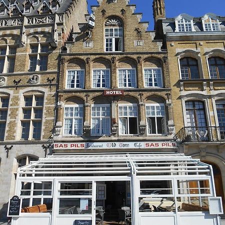 Hotel Old Tom イープル エクステリア 写真
